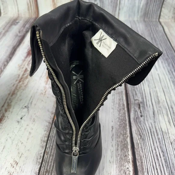 NWOT Kardashian Kollection Black Cuffed Heeled Boots with Zippered Design Size 9 - Picture 8 of 12